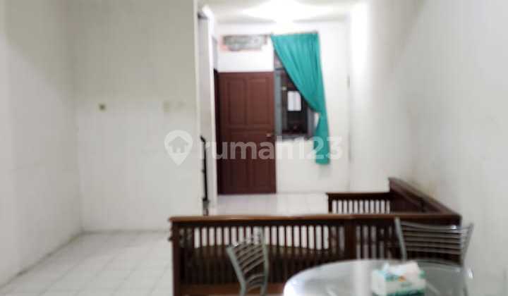 Taman Palem, Jakbar..Dijual Rumah 2 Lt, Sudah di Cat Rapi, Hadap Selatan, PLN 1300W, Air Pam.-Olf 2