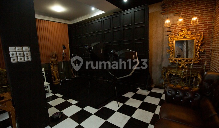 Citra 2 Ext - Mewah !!! 4 Lantai, Blok Favorit, Hadap Utara, Row Jalan 2 Mobil, Semi Furnish, Ac 3, Garasi 3, Listrik 10500w - Shm  2