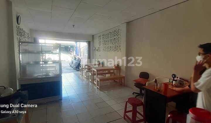 Jalan Utama, Sebrang Ramayana Ciplaz, Cengkareng Barat, Jakbar..Dijual Ruko 2 Lt, Cocok Utk Dagang Elektronik, Gudang, Kantor DLL, Ruko Tanpa Sekat, SHM.