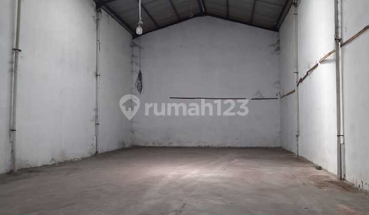 Warehouse for Rent in Rungkut 14X25=350M Cheap