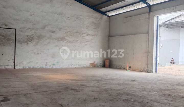 FOR RENT READY-TO-USE WAREHOUSE 8x25 in KENJERAN - MERR Surabaya