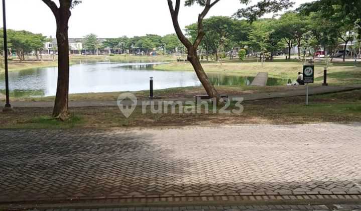 For Sale 2-Story Lake View House in Northwest Park Citraland 2