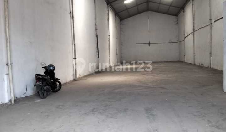 Disewakan Gudang Margomulyo Permai, Banyak Pilihan Siap Pakai Disewakan Gudang Margomulyo Permai, Banyak Pilihan Siap Pakai