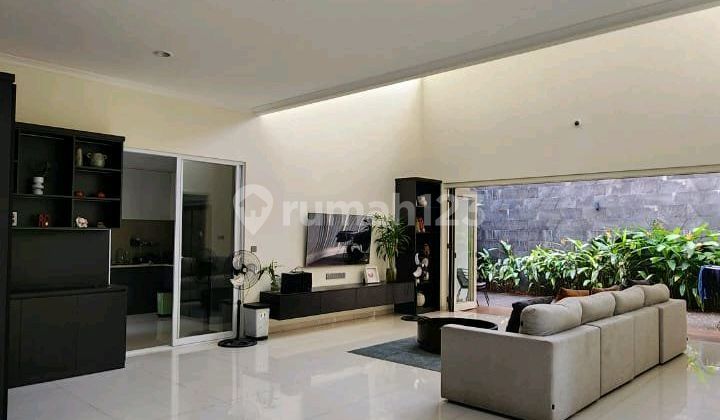 Rumah Mewah Full Furnish di Alam Sutera, Dekat Tol & Sekolah 2