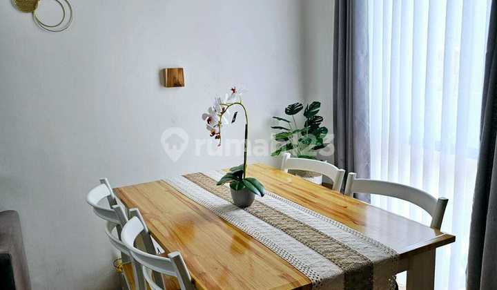 Dijual Rumah 2 Lantai di Kawasan Lippo Cikarang 