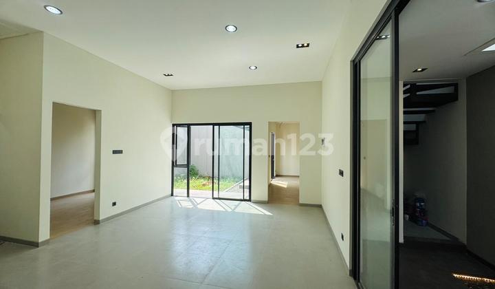 rumah baru gres pondok chandra murah bagus besar minimalis modern