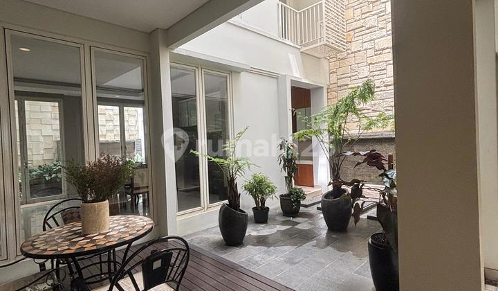 Dijual Rumah Citraland Utama 2 Lantai Modern Minimalist Siap Huni 2