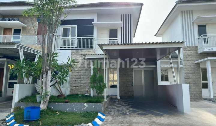 2-Story House Ready to Occupied Swimming Pool & Furnished Sidoarjo