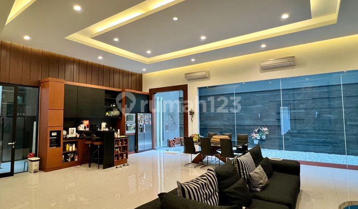 Rumah Citraland Cluster Favorit Full Furnished SHM 2,5 Lantai