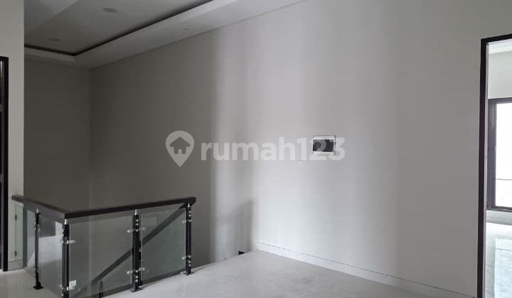 For Sale New Modern Minimalist Split Level House 2