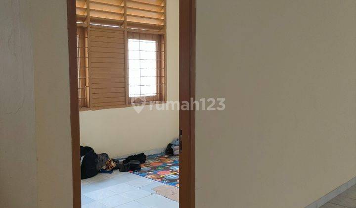 Rumah halaman luas cocok untuk kantor 4