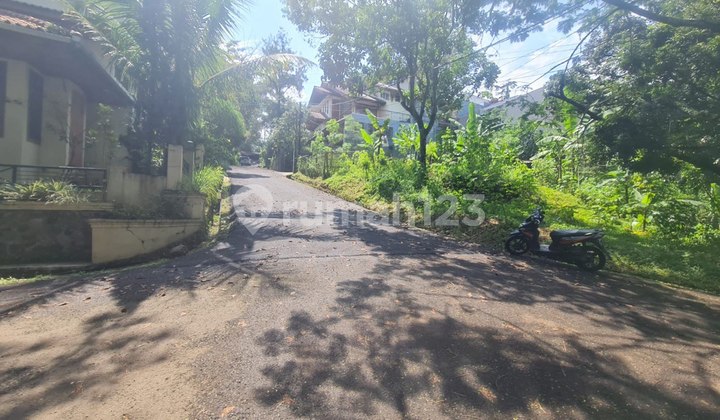 TANAH KAVLING TERAKHIR SIAP BANGUN RUMAH ATAU VILLA SHM DI CIGADUNG DAGO TUBAGUS ISMAIL KOTA BANDUNG