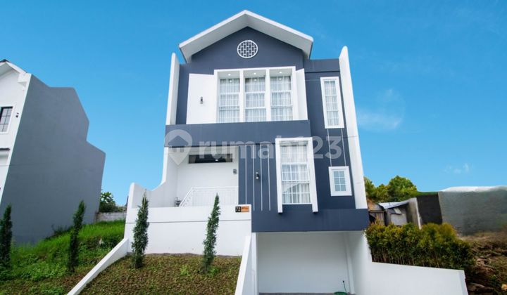 BONUS KITCHEN SET! Rumah Rasa Villa di dekat Wisata Lembang dan Setiabudi Bandung Utara