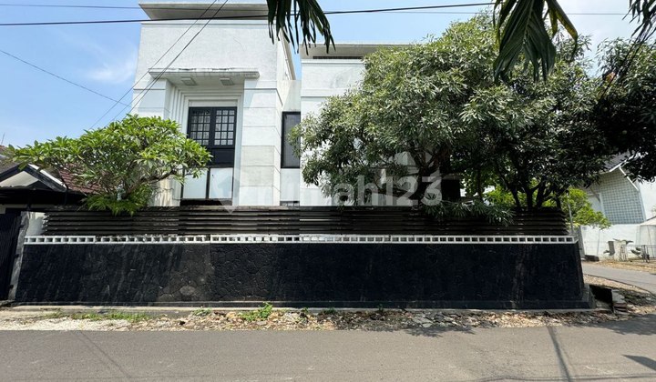 RUMAH CORNER KONDISI BARU, AKSES STRATEGIS KAWASAN CIKUTRA CIBEUNYING KALER BANDUNG UTARA 2