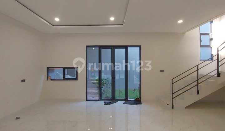 RUMAH BARU MODEREN DI PONDOK HIJAU, SETIABUDI, GEGERKALONG, BANDUNG. 2