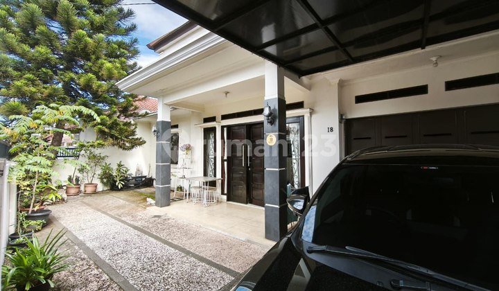 FOR SALE: WELL-MAINTAINED NICE HOUSE IN BATU INDAH COMPLEX, BATUNUNGGAL, BUAH BATU, BANDUNG CITY 2