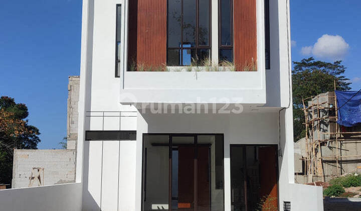 Rumah customized design hadir dalam cluster yang asri di kawasan padasuka bandung. 2