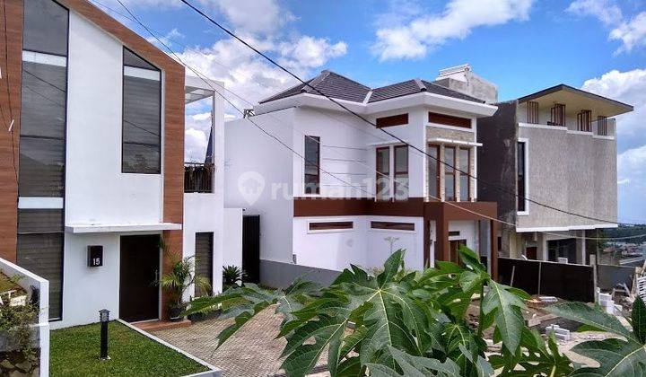 Rumah Rasa Villa Sejuk di Perumahan Lembang Cihideung Parongpong 2