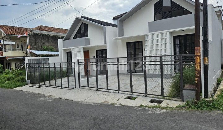 Rumah Baru Minimalis Modern Di Pandanwangi Cibiru Bandung Dekat Kampus UPI Rumah Baru Minimalis Modern Di Pandanwangi Cibiru Bandung Dekat Kampus UPI