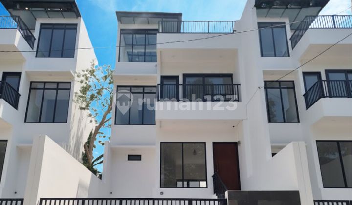 Hanya 9 Menit ke Kampus Unpad Dipati Ukur, Rumah di Cigadung Dago Tubagus Ismail Hanya 9 Menit ke Kampus Unpad Dipati Ukur, Rumah di Cigadung Dago Tubagus Ismail