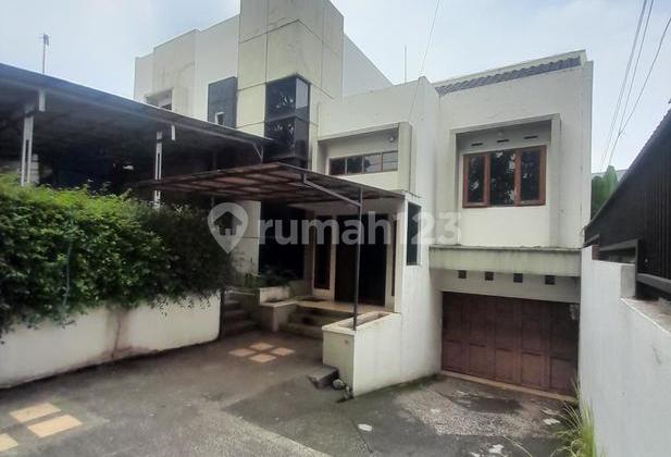 For Quick Sale: 3-Storey Luxury House and Business Space in Strategic Location on Mainroad Kolmas, Cimahi. 2