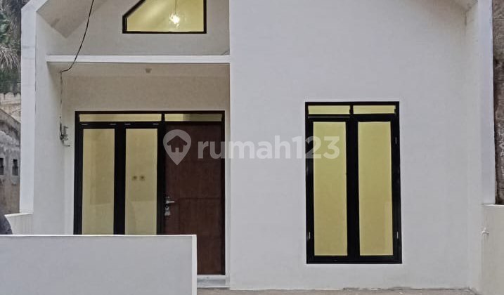 Rumah Siap Huni Minimalis Modern SHM di Sayap Gegerkalong Sariwangi Cihanjuang Bandung Utara