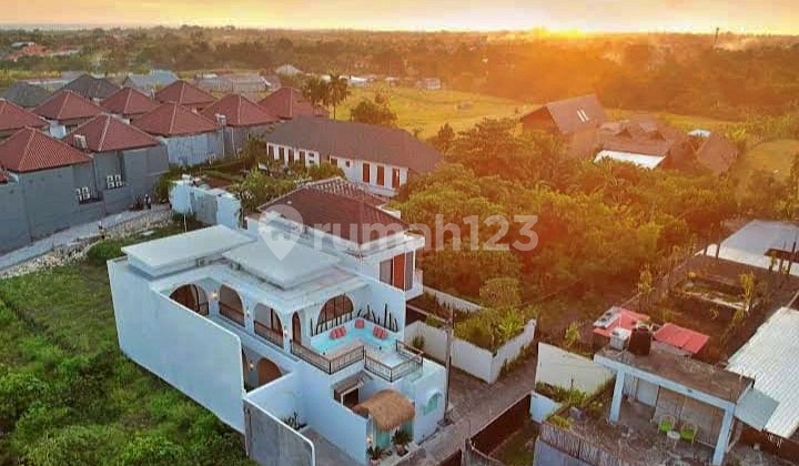 Villa La Fountain Meditteranean Villa In Tiying Tutul, Canggu