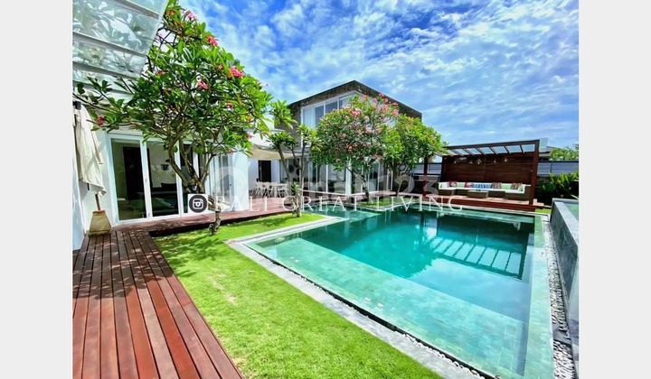 Villa Tropis Mewah 3 Kamar di Prime Area Umalas