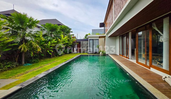 Luxury Tropical Villa Dekat Pantai Pererenan, Canggu Luxury Tropical Villa Dekat Pantai Pererenan, Canggu