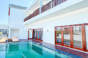 Brand New Modern Villa with Elegant Design – Ungasan