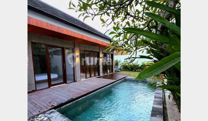 Villa Siap Huni dengan View Sawah di Canggu Villa Siap Huni dengan View Sawah di Canggu