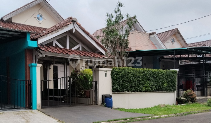 House for Quick Sale in Telaga Kahuripan Bogor 2
