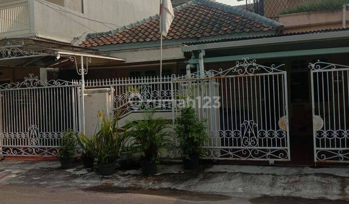 Rumah  gak jauh dr bandara soekarno hatta ls 200 m citra  1 1