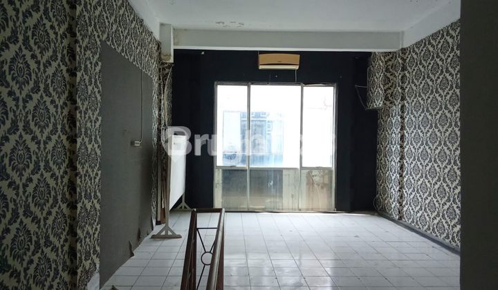 RUKO KLAMPIS MEGAH H, SURABAYA STRATEGIC LOCATION IN TRADE & SHOPPING CENTER - SUITABLE FOR BUSINESS, BRINGS LUCK