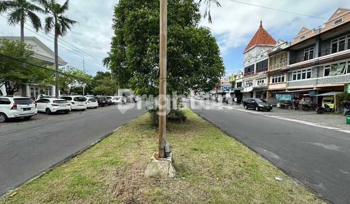 RUMAH / RUKO POTENSIAL - GUNUNG ANYAR, SURABAYA TIMUR. LOKASI STRATEGIS DI JALAN ARTERI SEKUNDER DUA JALUR! COCOK BANGET UNTUK USAHA ATAU KANTOR (POTENSI SEWA TINGGI UNTUK KEBUTUHAN SANTRI / KAMPUS SEKITAR). LOKASI SUPER STRATEGIS RUMAH / RUKO POTENSIAL - GUNUNG ANYAR, SURABAYA TIMUR. LOKASI STRATEGIS DI JALAN ARTERI SEKUNDER DUA JALUR! COCOK BANGET UNTUK USAHA ATAU KANTOR (POTENSI SEWA TINGGI UNTUK KEBUTUHAN SANTRI / KAMPUS SEKITAR). LOKASI SUPER STRATEGIS