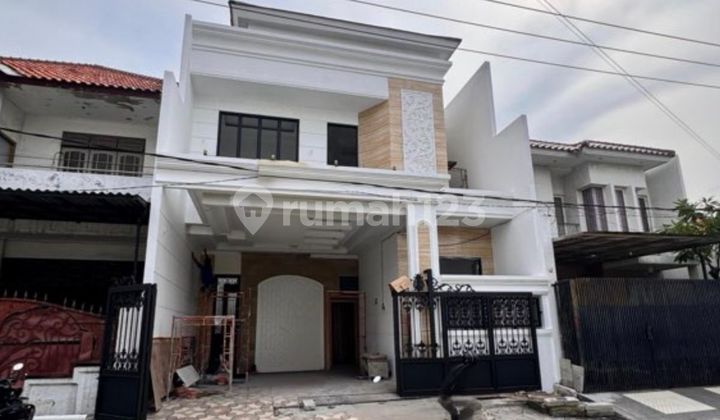 Rumah Baru - Surabaya Timur Babatan Pantai Semi Classic Modern Minimalis 2 Lantai