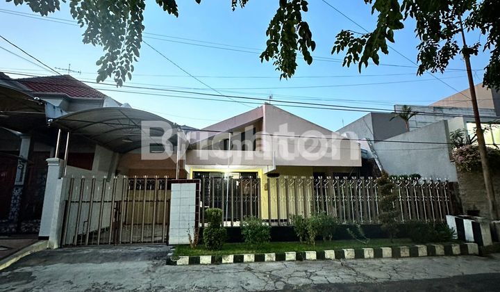 LOKASI STRATEGIS DEKAT CARL’s Jr Kertajaya Indah Surabaya Timur 1