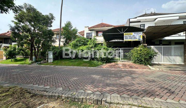 RUMAH HITUNG TANAH 2 LT DI GRAHA FAMILI SURABAYA 1