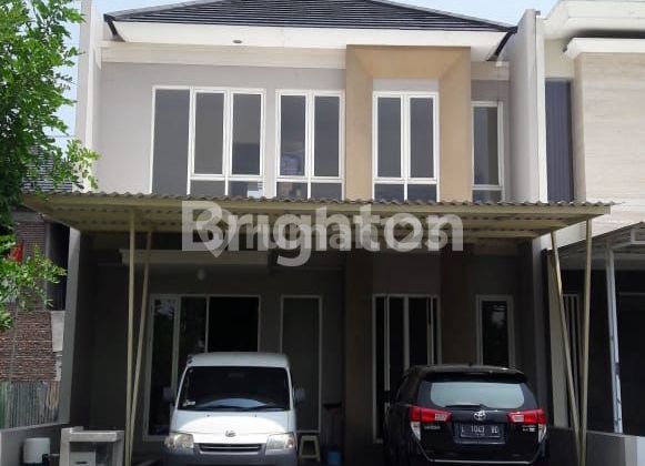 2-Story House in Royal Residence West Surabaya