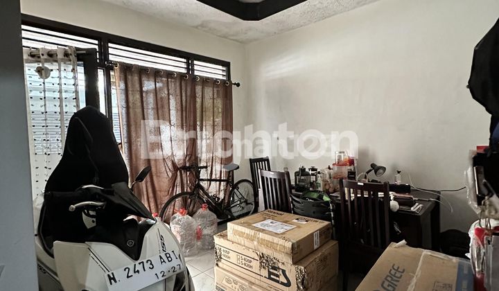 HOUSE IN BLIMBING AREA MALANG NEAR BAKSO PRESIDENT AND TOKO OGAN 2