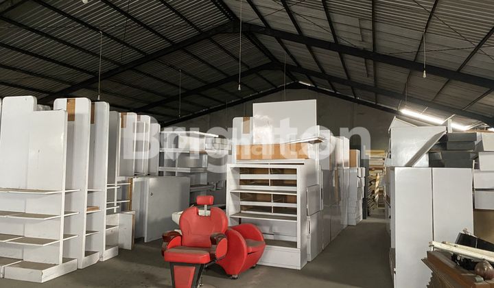 GUDANG 2 LT DI RAYA GELAM SIDOARJO 