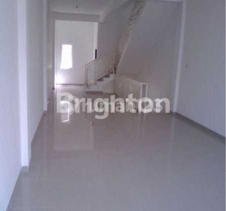 3-STORY SHOPHOUSE ON MULYOSARI MAIN ROAD SURABAYA 2