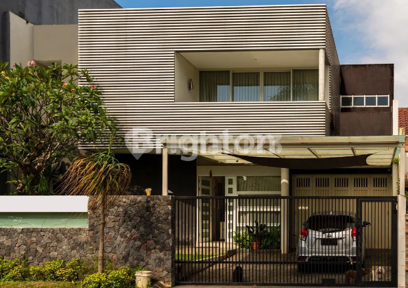 Rumah Minimalis Tropis Istana Dieng Malang Rumah Minimalis Tropis Istana Dieng Malang