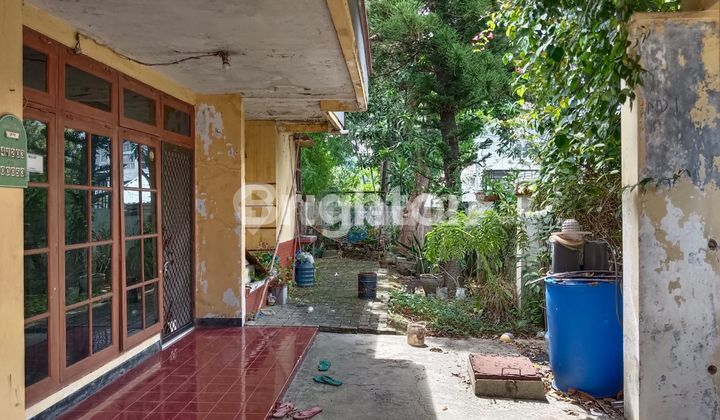 RUMAH LOKASI STRATEGIS SELANGKAH KE MERR DI BARUK UTARA SURABAYA TIMUR