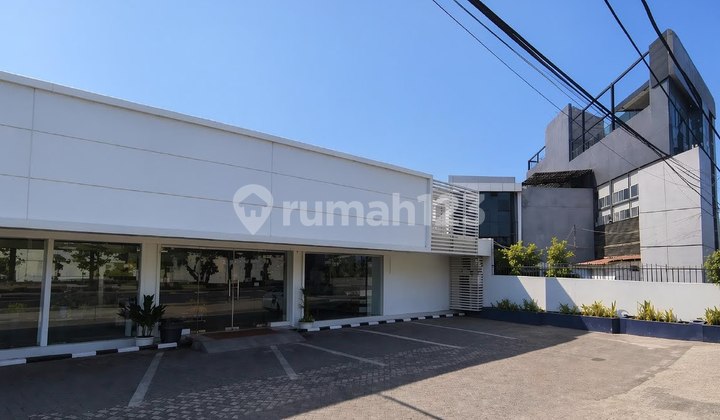 Cheapest Commercial Shophouse on Arjuna Main Road, Lowest Price in Central Surabaya 2