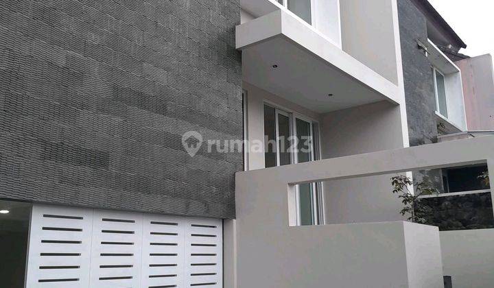 Rumah Mewah 3 Lantai Siap Huni Ungaran Barat Semarang 2