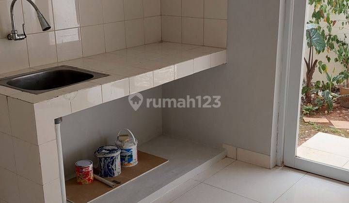 di Cluster Ayna Graha Raya SHM 2 Lantai
