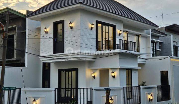 Rumah Modern Style Rungkut Asri Utara siap huni 1