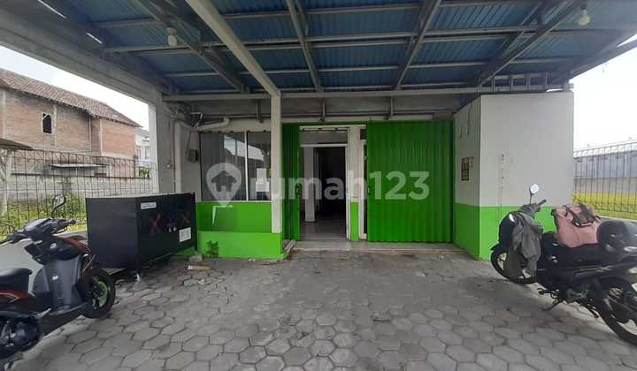 Land for Sale with Shop House Bonus, Beside Parangtritis Road Km.10 Gabusan