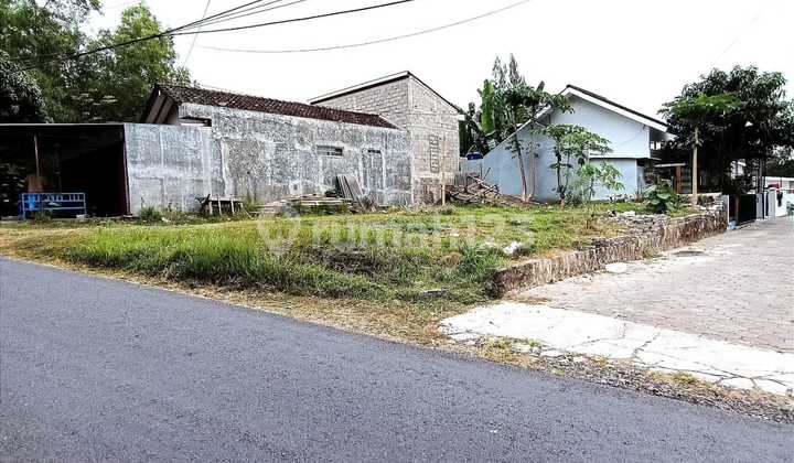 Dekat Kampus Umy, Tanah Dijual Tepi Aspal Lebar & Ramai Jogja